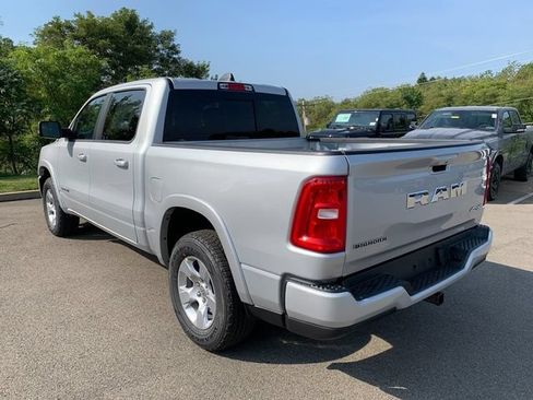 New 2027 RAM 1500 4x4 Crew Cab image 2