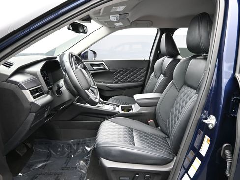 Used 2024 Mitsubishi Outlander SEL image 34