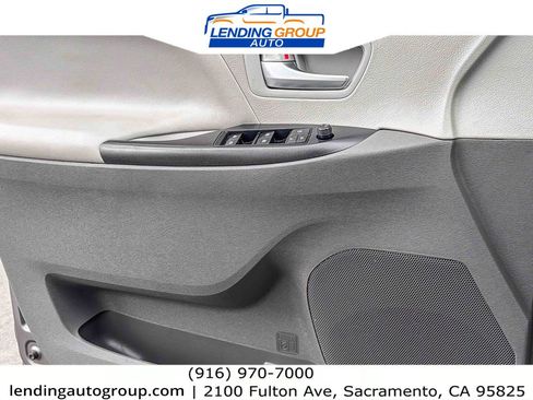 Used 2017 Toyota Sienna LE FWD image 18