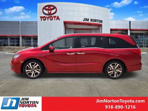 Used 2022 Honda Odyssey Touring image 5
