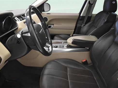 Used 2017 Land Rover Range Rover Sport HSE image 15