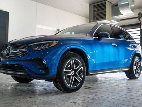 New 2026 Mercedes-Benz GLC 300 4MATIC image 3