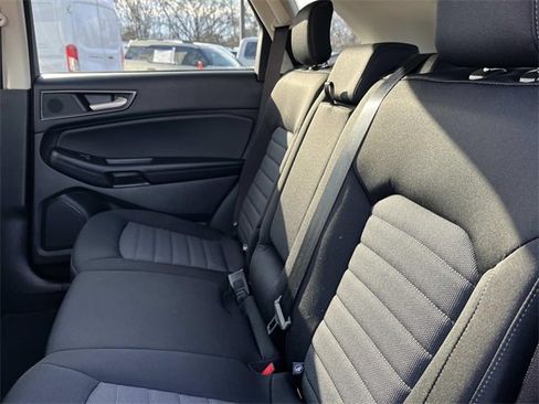 Used 2023 Ford Edge SE image 20