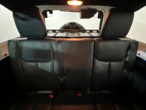 Used 2014 Jeep Wrangler Altitude image 26