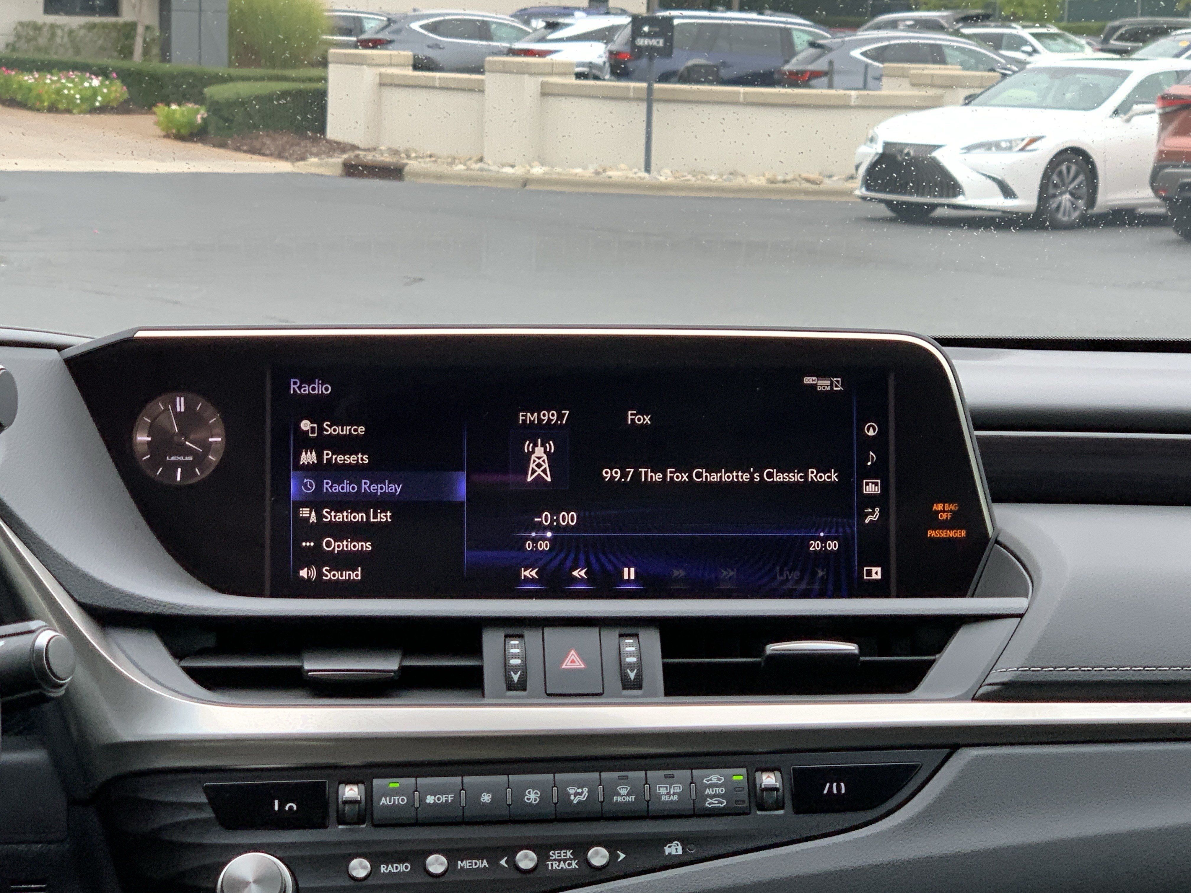 Certified 2021 Lexus ES 350 w/ Premium Package FWD image 29
