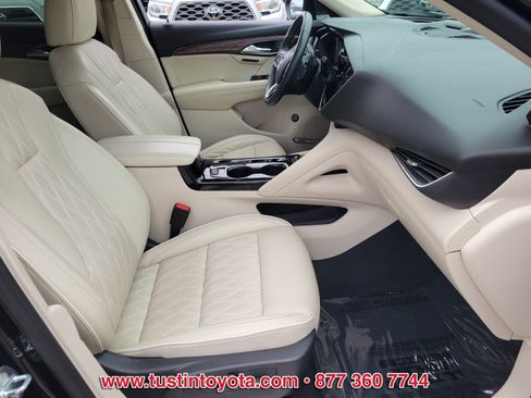 Used 2021 Buick Envision Avenir w/ Technology Package II image 15