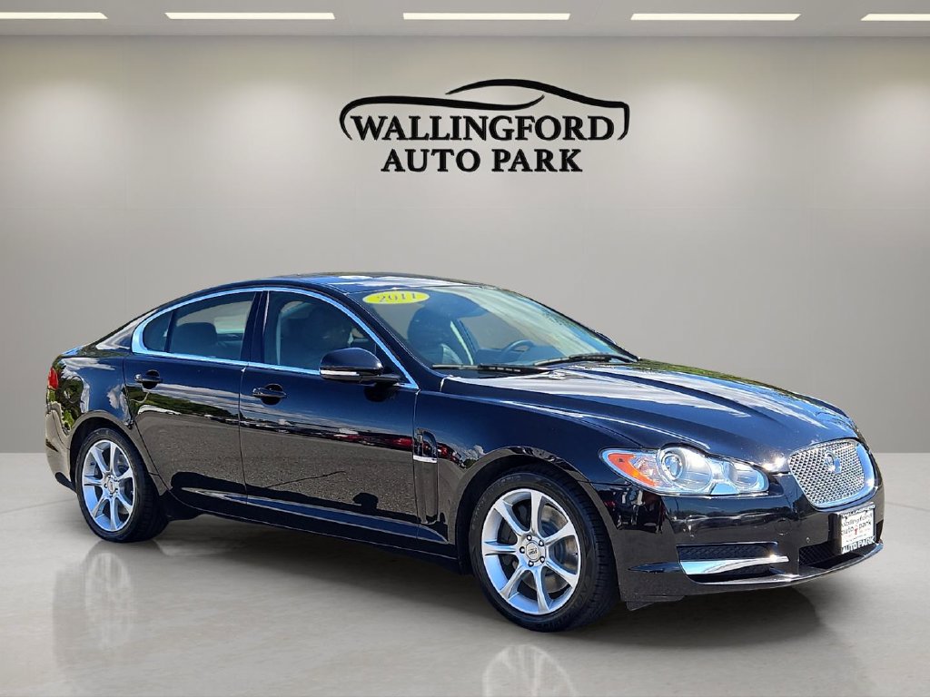Used 2011 Jaguar XF Premium RWD image 3