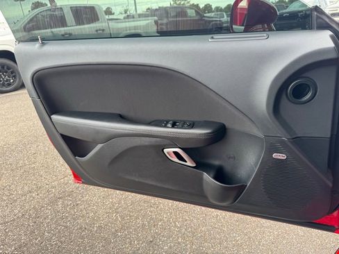 Used 2020 Dodge Challenger R/T Scat Pack RWD image 12