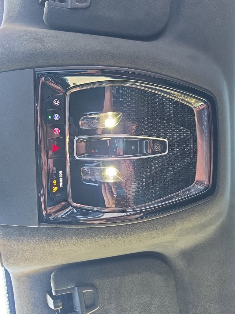 Used 2025 Cadillac Escalade IQ Luxury 2 AWD/4WD image 24