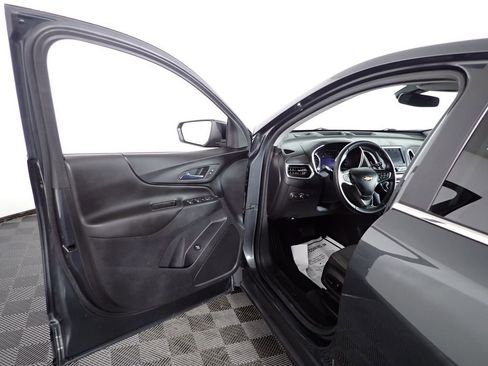 Used 2021 Chevrolet Equinox LT image 21