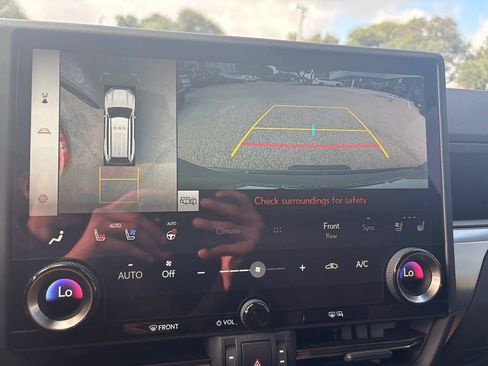 Certified 2025 Lexus GX 550 w/ Accessory Package (2T) AWD/4WD image 14