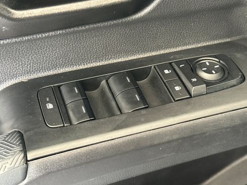 Used 2024 Toyota Tacoma SR5 RWD image 13