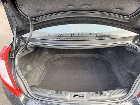 Used 2013 Lincoln MKS AWD image 33