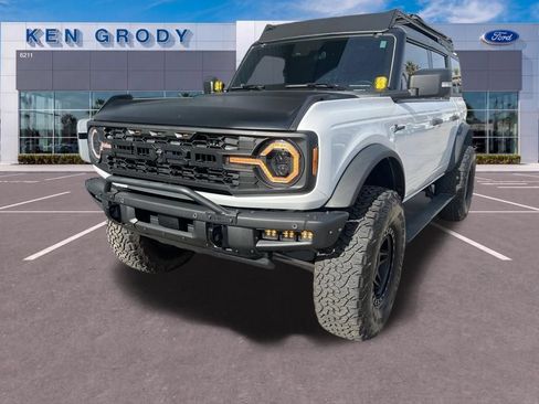 Used 2024 Ford Bronco Badlands AWD/4WD image 6