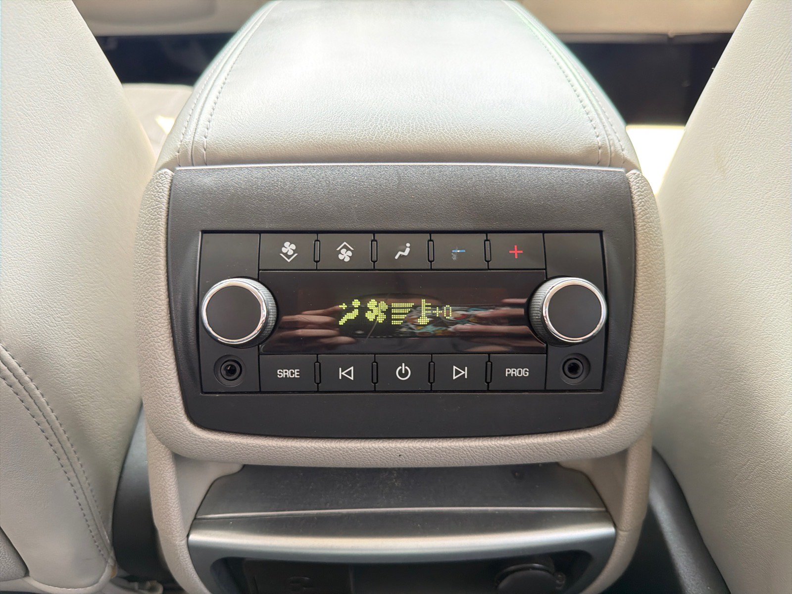 Used 2007 GMC Acadia SLT AWD/4WD image 23
