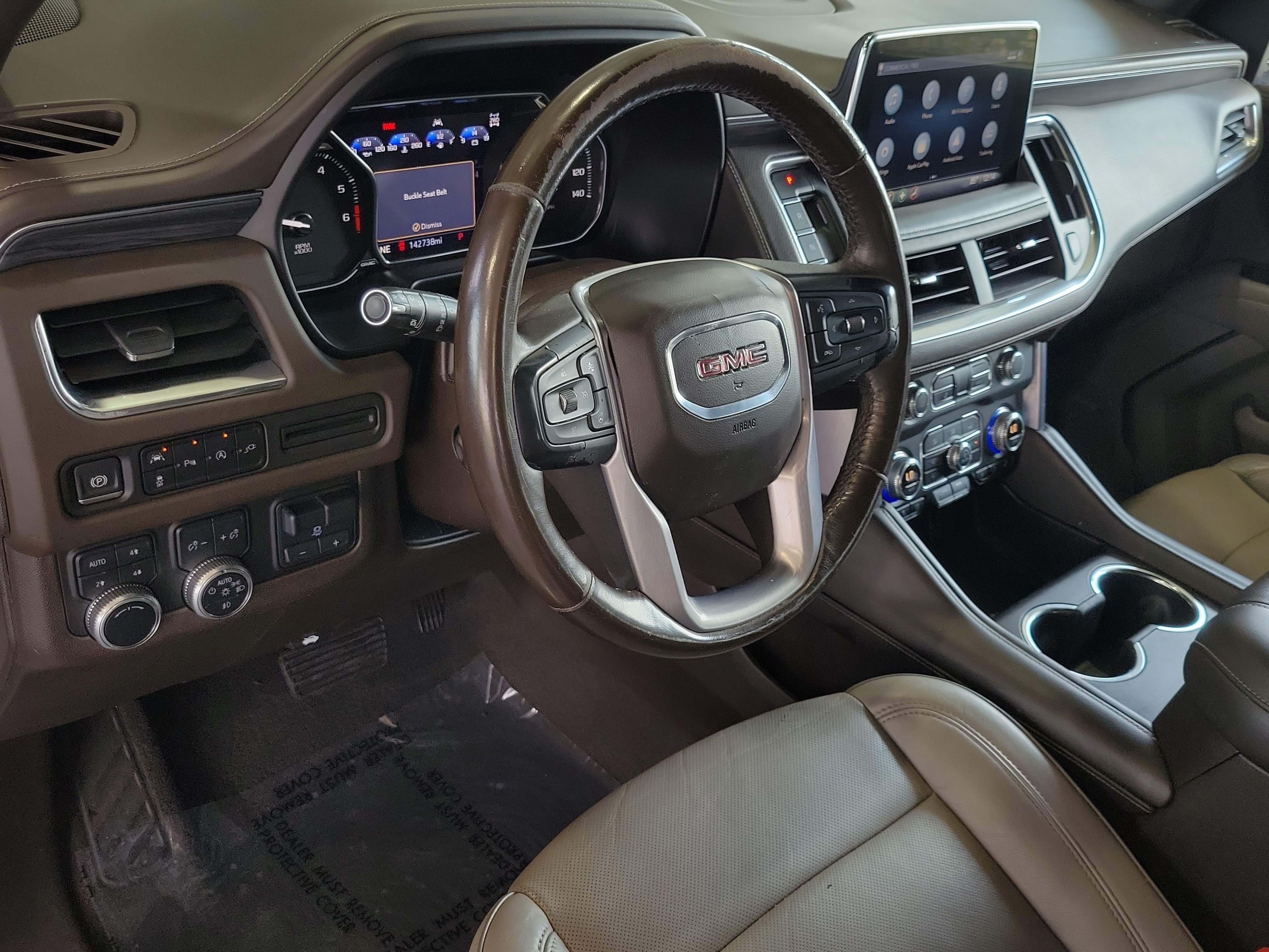 Used 2021 GMC Yukon XL SLT w/ SLT Luxury Plus Package AWD/4WD image 19