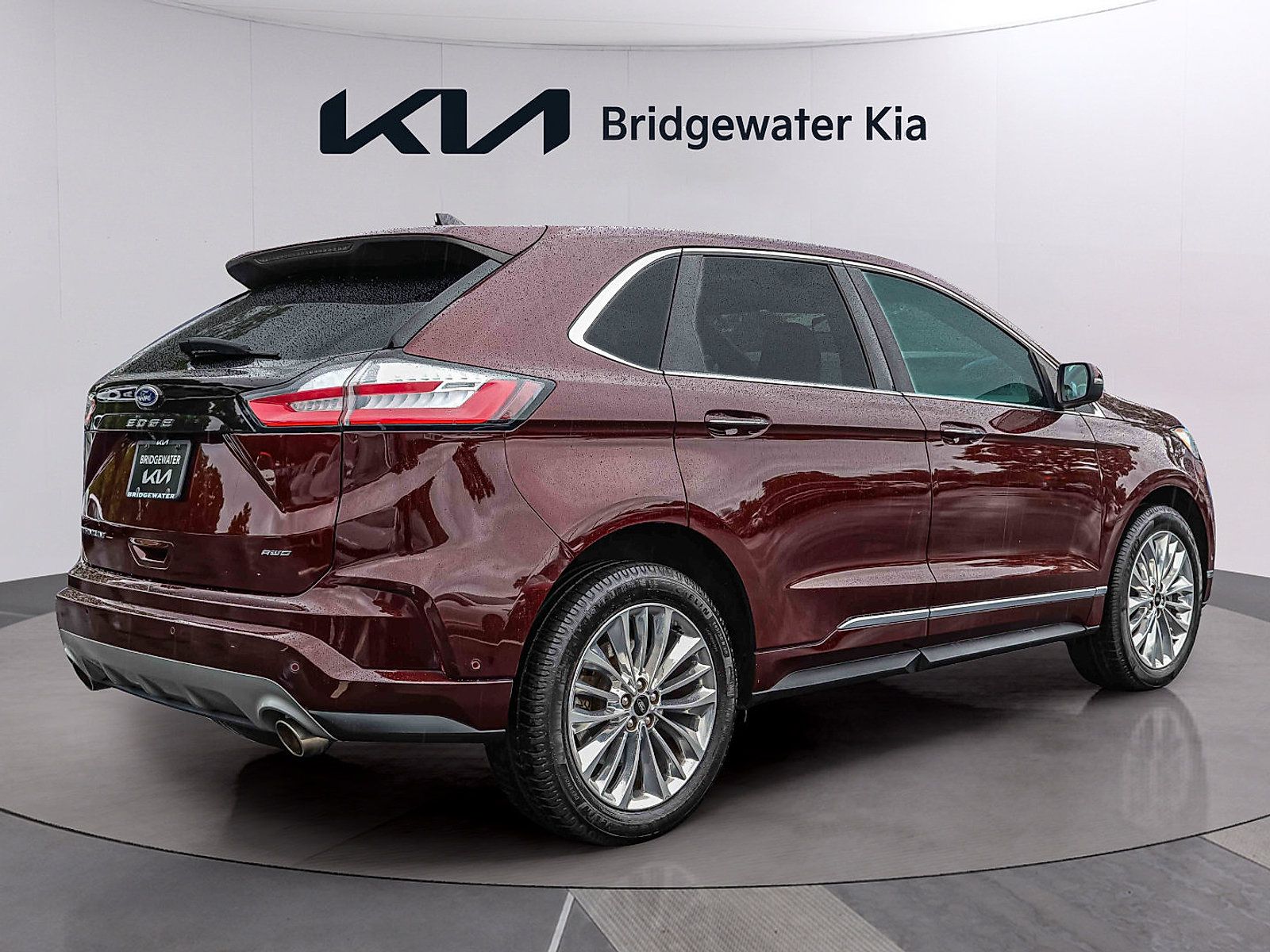 Used 2022 Ford Edge Titanium w/ Equipment Group 301A AWD/4WD image 6