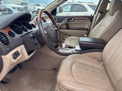 Used 2011 Buick Enclave CXL image 6