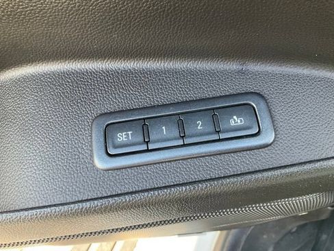 Used 2015 Chevrolet Tahoe LTZ AWD/4WD image 20