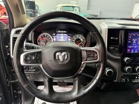 Used 2019 RAM 1500 Big Horn AWD/4WD image 12