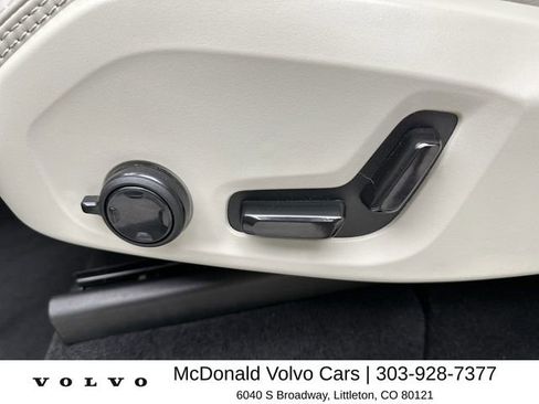 Certified 2024 Volvo XC90 B6 Ultimate w/ Protection Package Premier AWD/4WD image 12
