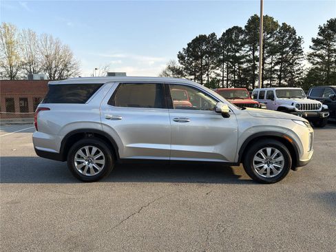 Used 2025 Hyundai Palisade SEL FWD image 4