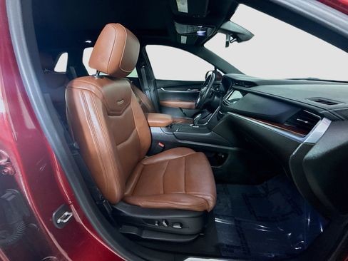 Used 2019 Cadillac XT5 Luxury FWD image 28
