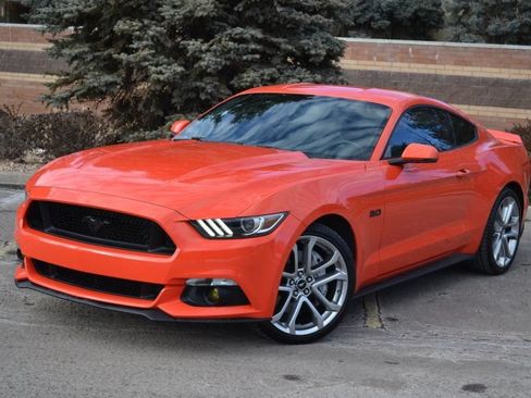 Used 2015 Ford Mustang GT Premium w/ Equipment Group 401A RWD image 2