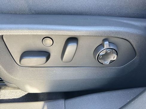 New 2026 Buick Envision Avenir image 12