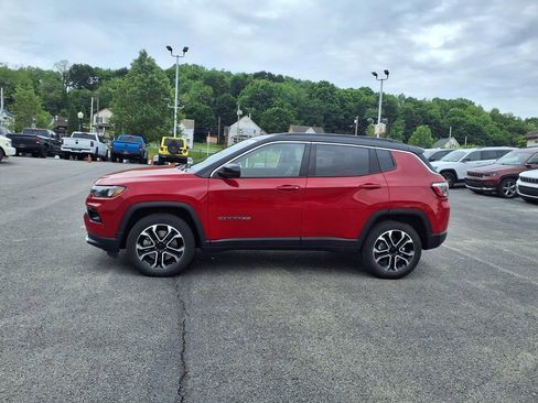 Used 2023 Jeep Compass Limited AWD/4WD image 4