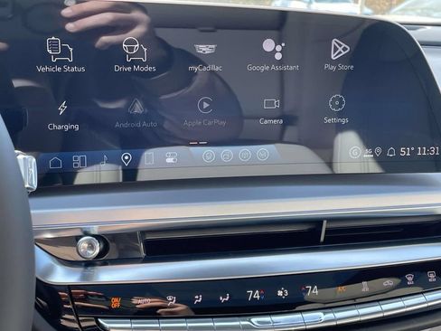 New 2026 Cadillac Lyriq Sport AWD/4WD image 27