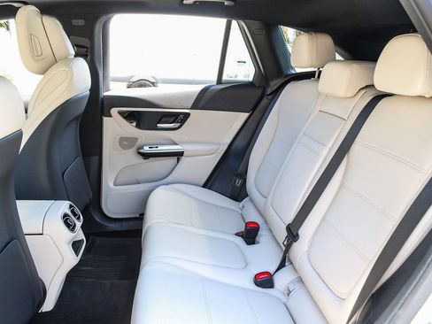 Certified 2026 Mercedes-Benz GLC 300 4MATIC image 19