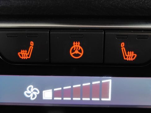Used 2025 Nissan Sentra SV w/ All-Weather Package FWD image 6