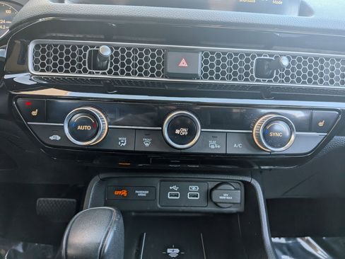 Certified 2023 Honda Civic Touring image 23