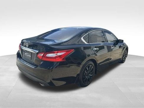 Used 2017 Nissan Altima 2.5 S w/ Power Driver Seat Package image 9