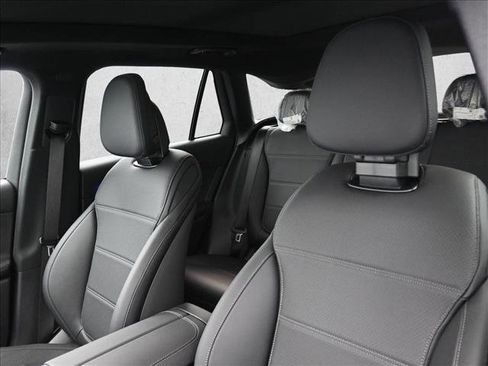 Certified 2025 Mercedes-Benz GLC 300 GLC 300 image 9