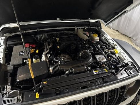 Used 2024 Jeep Wrangler Unlimited Rubicon AWD/4WD image 20