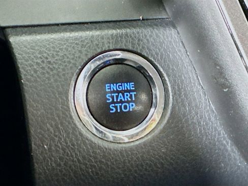 Used 2022 Toyota Camry XSE AWD/4WD image 33