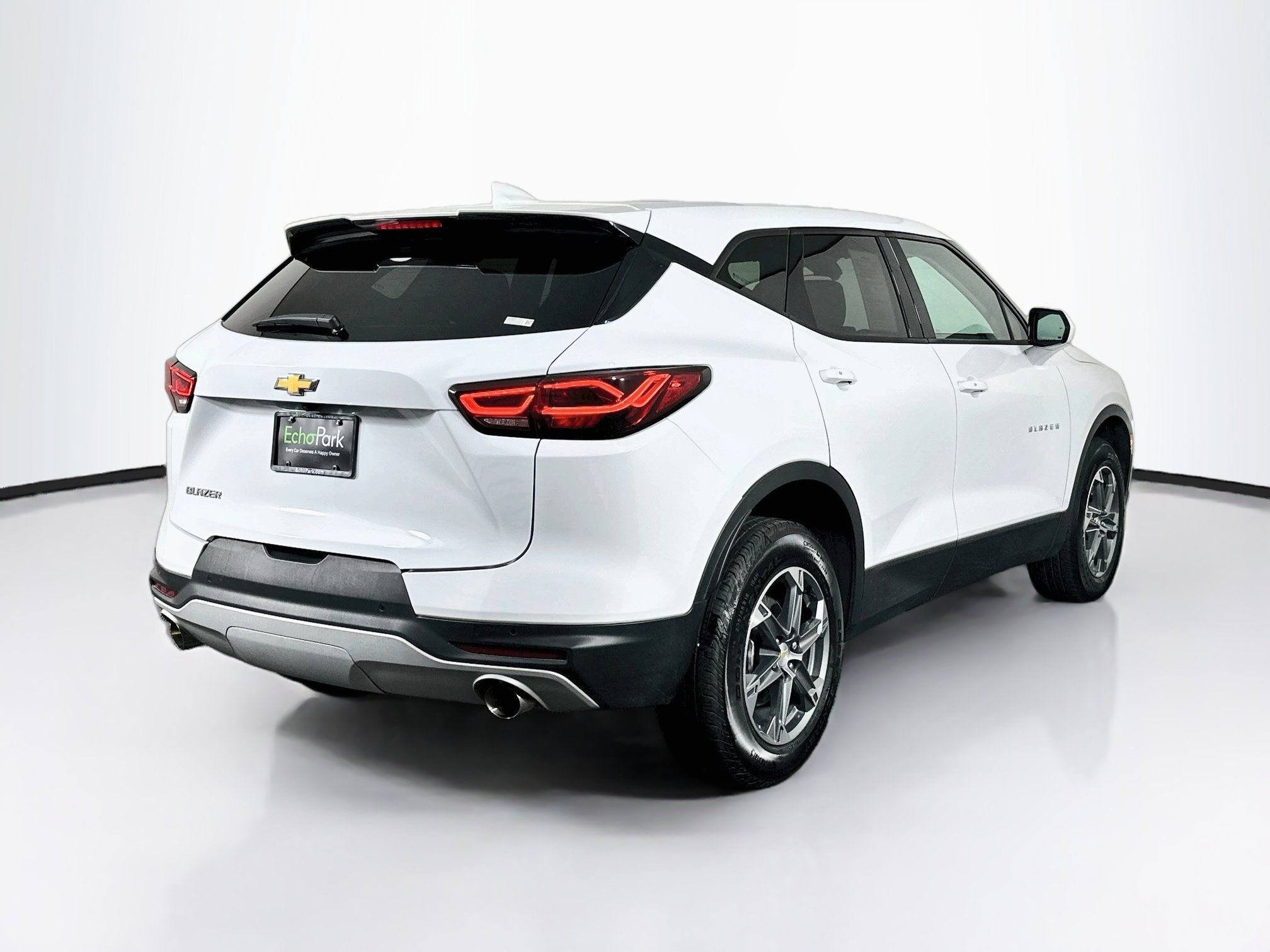 Used 2026 Chevrolet Blazer LT FWD image 9