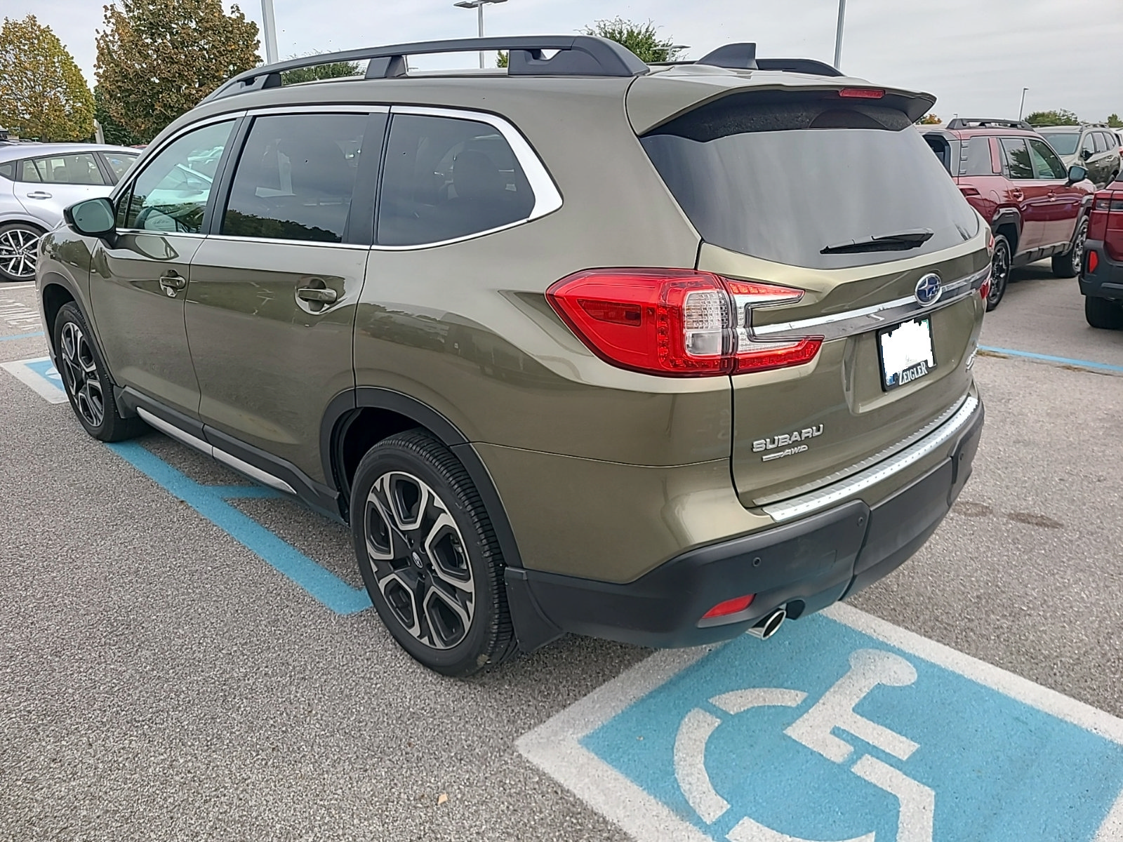 Used 2024 Subaru Ascent Limited AWD/4WD image 10