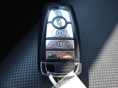Used 2025 Lincoln Corsair Reserve AWD/4WD image 30
