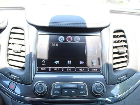 Used 2014 Chevrolet Impala LT w/ Convenience Package FWD image 23
