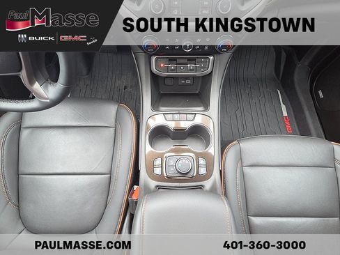 Used 2023 GMC Acadia AT4 w/ Technology Package AWD/4WD image 19