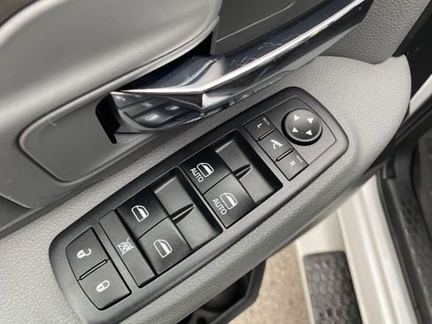 Used 2017 RAM 1500 Big Horn image 18