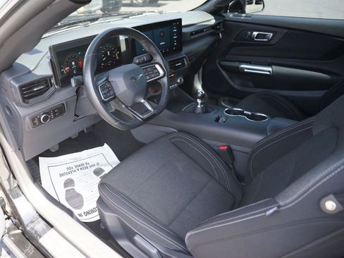 Used 2024 Ford Mustang GT RWD image 8