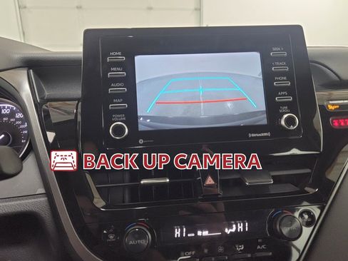 Used 2023 Toyota Camry SE image 21