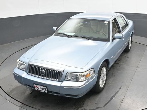 Used 2009 Mercury Grand Marquis LS RWD image 30
