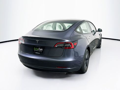 Used 2023 Tesla Model 3 Standard Range image 9