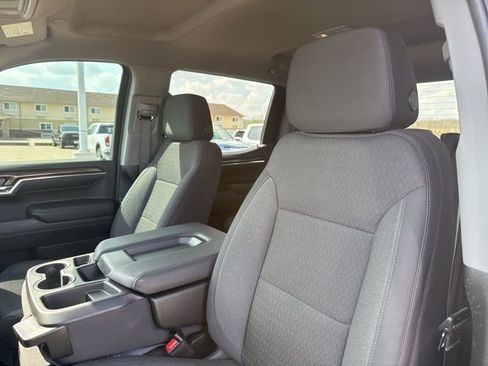 Used 2024 Chevrolet Silverado 1500 RST w/ Redline Edition AWD/4WD image 17