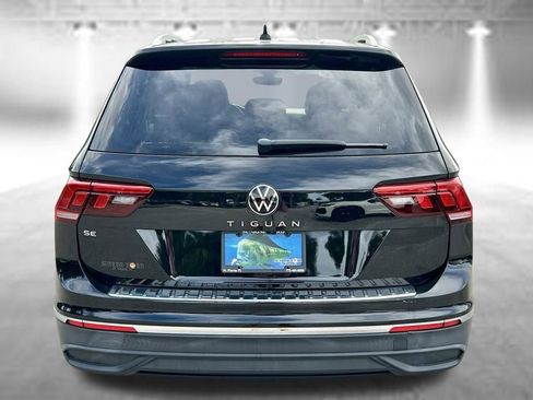 Used 2022 Volkswagen Tiguan SE FWD image 6